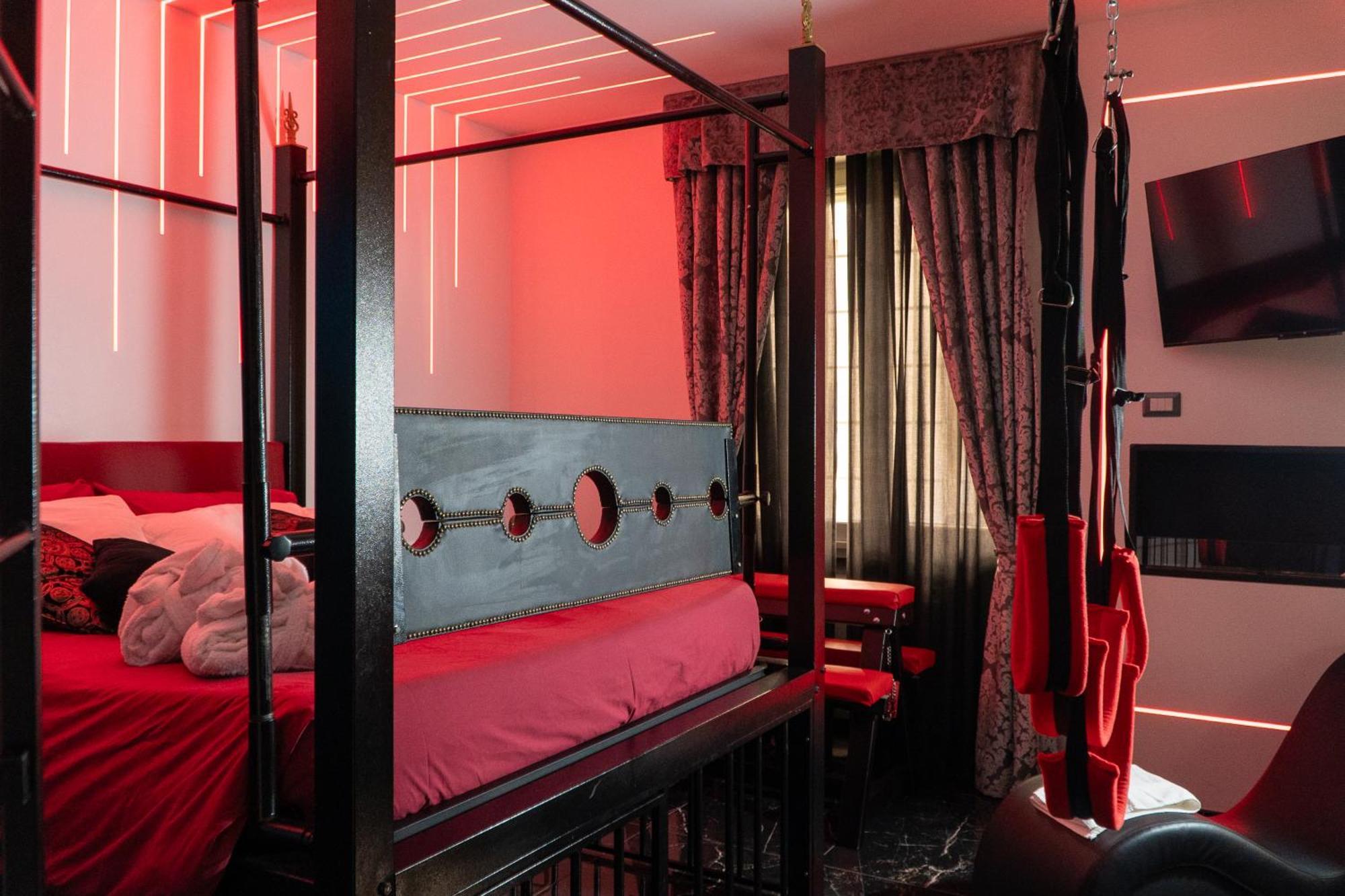 Guest house Luxury Bdsm Rome, Italy - book now, 2024 prices